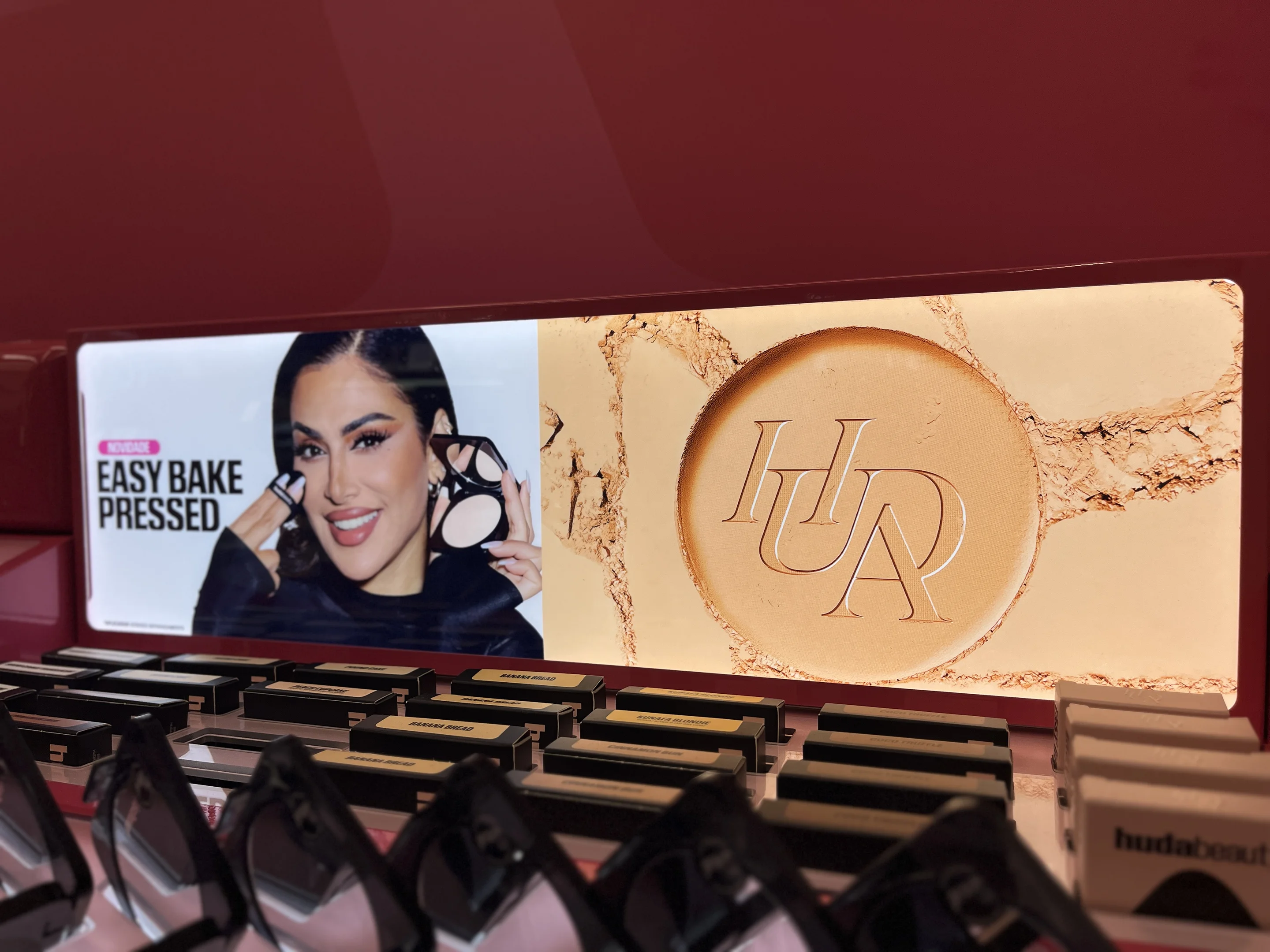 A Huda Beauty chegou à Sephora do Salvador Shopping!