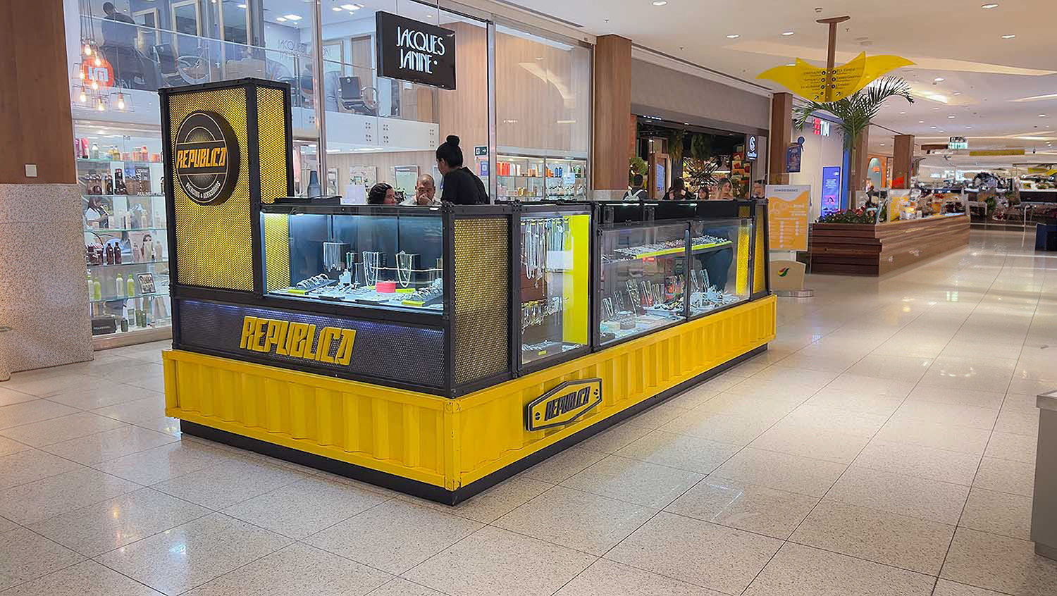 REPÚBLICA DO PIERCING (QUIOSQUE)